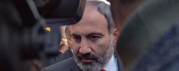 И.о. премьер-министра Никол Пашинян ответил на вопросы журналистов (7 января 2019). Еревaн И.о. премьер-министра Никол Пашинян ответил на вопросы журналистов (7 января 2019). Еревaн - Sputnik Армения