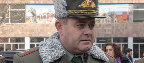 Начальник генерального штаба ВС Армении Артак Давтян в республиканском сборном пункте в первый день зимнего призыва (8 января 2019). Еревaн - Sputnik Արմենիա