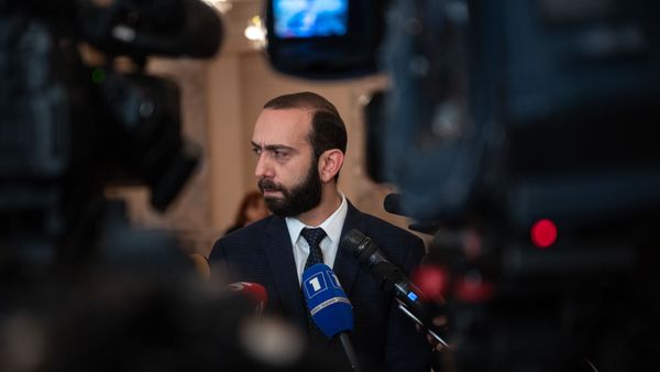 Արարատ Միրզոյան - Sputnik Արմենիա