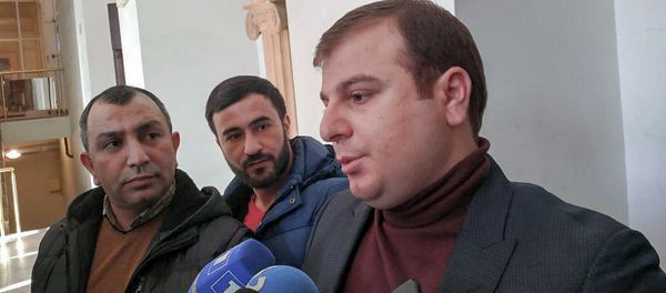 Адвокат Эрик Алексанян ответил на вопросы журналистов (11 января 2019). Еревaн - Sputnik Армения