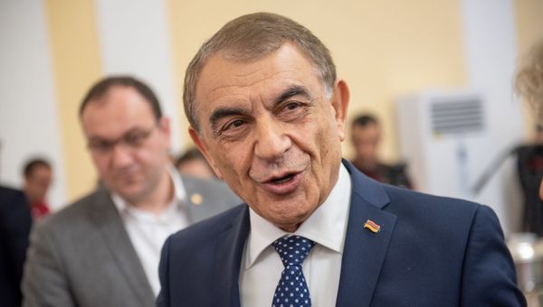 Ара Баблоян на приеме для прессы (11 января 2019). Еревaн - Sputnik Армения