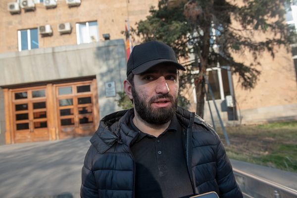 Митинг защитников кальянной индустрии в Ереване: чего требуют протестующие от властей - Sputnik Армения