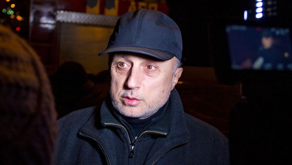 Тигран Экекян рассказывает об обрушении здания на Арами 23 (11 января 2019). Еревaн - Sputnik Армения