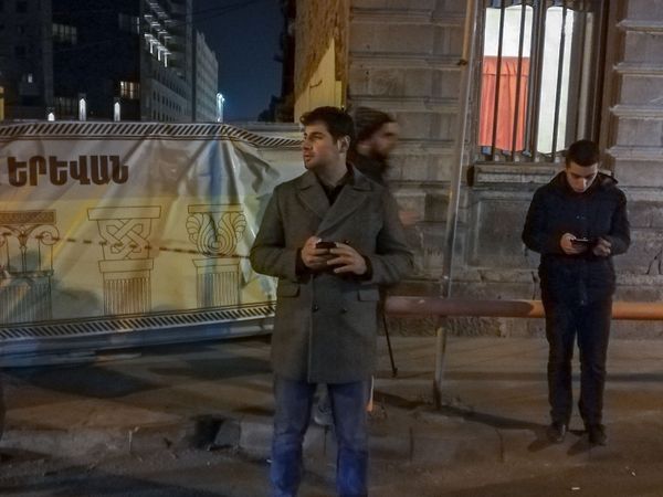 Անդունդի եզրին. Երևանի Արամի 23 հասցեի մշակութային հուշարձան շենքը փլուզվում է - Sputnik Արմենիա