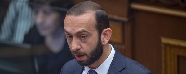 Речь Арарата Мирзояна на первом заседании Парламента Армении 7-го созыва (14 января 2019). Еревaн - Sputnik Արմենիա