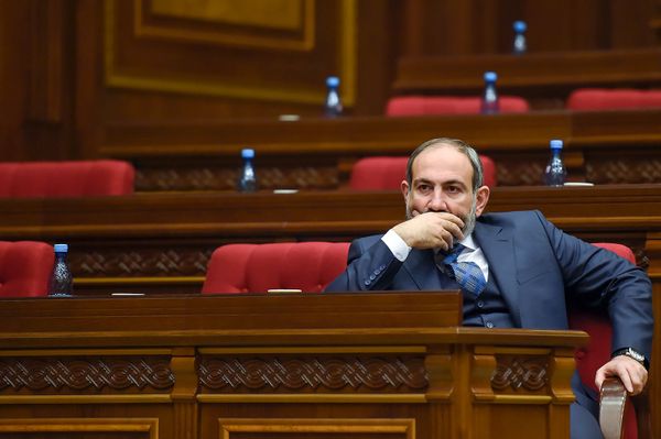 Премьер-министр Никол Пашинян во время первого заседания парламента Армении 7-го созыва (14 января 2019). Еревaн - Sputnik Армения