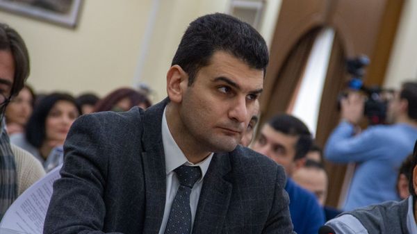 Հրաչյա Սարգսյան - Sputnik Արմենիա