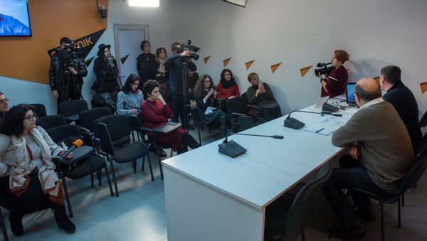Пресс-конференция режиссера Ованнеса Галстяна - Sputnik Армения