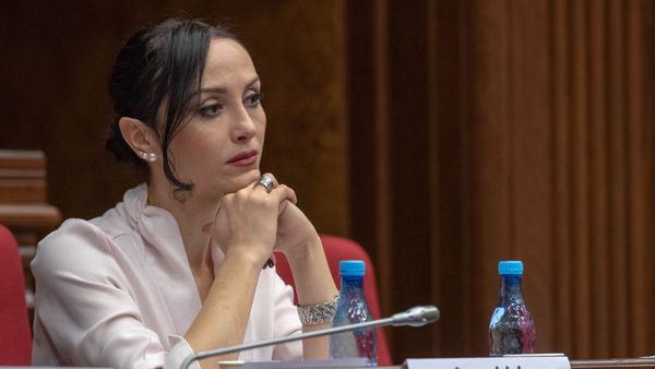 Լուսինե Բադալյան - Sputnik Արմենիա