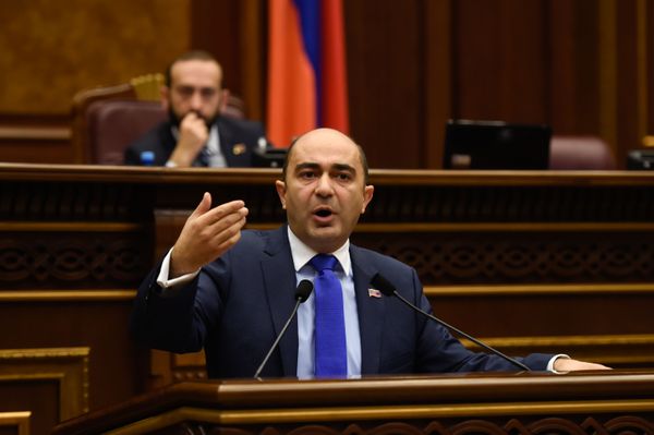 Համազասպ, մի քիչ զուսպ եղեք. ԱԺ–ում փոխադարձ վիրավորանքներ հնչեցին - Sputnik Արմենիա