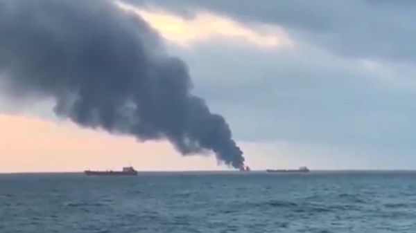  Пожар на судах в Керченском проливе, найдены тела погибших моряков - Sputnik Армения