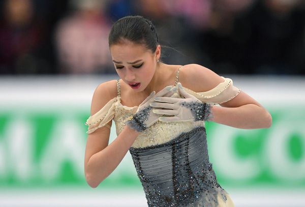 Прокатом довольна, но можно было и лучше: Алина Загитова лидирует на чемпионате Европы Прокатом довольна, но можно было и лучше: Алина Загитова лидирует на чемпионате Европы - Sputnik Армения