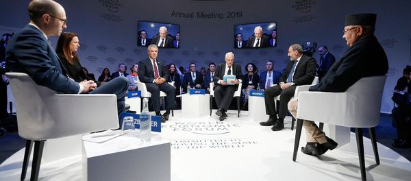 Премьер-министр Армении Никол Пашинян принчл участие на тематическом обсуждении Формировка будущего демократии (23 января 2019). Давос - Sputnik Армения