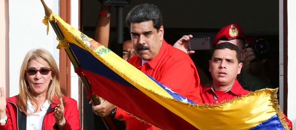Президент Венесуэлы Николас Мадуро принимает участие в митинге в поддержку своего правительства (23 января 2019). Каракас Президент Венесуэлы Николас Мадуро принимает участие в митинге в поддержку своего правительства (23 января 2019). Каракас - Sputnik Армения