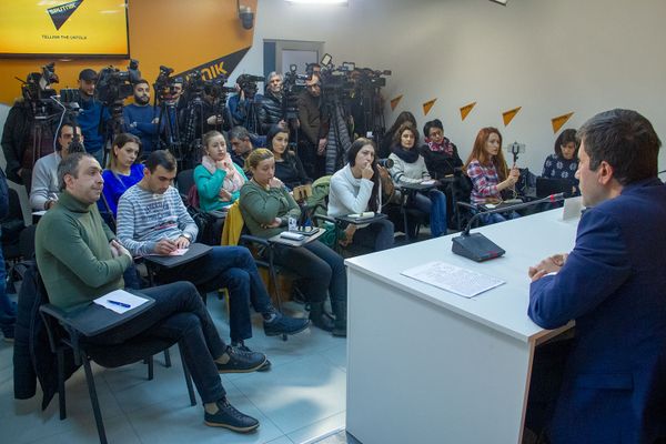 Пресс-конференция по вопросу возможного помилования Мгера Енокяна (24 января 2019). Еревaн - Sputnik Армения