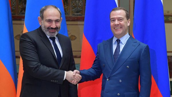 Встреча премьер-министров Армении и России Никола Пашиняна и Дмитрия Медведева (25 января 2019). Москвa - Sputnik Армения