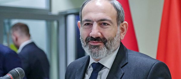 Премьер-министр Армении Никол Пашинян во время брифинга в штаб-квартире ЕЭК (25 января 2019). Москвa - Sputnik Արմենիա