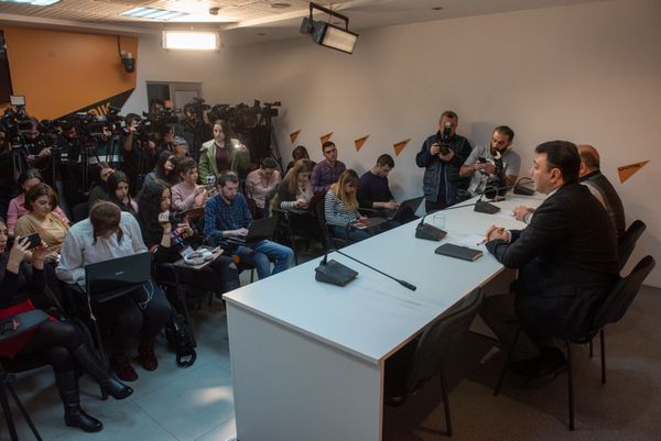 Эдуард Шармазанов на пресс-конференции в пресс-центре Sputnik Армения (29 января 2019). Еревaн - Sputnik Արմենիա