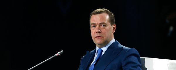 Премьер-министр России Дмитрий Медведев на пленарной сессии форума Цифровая повестка в эпоху глобализации 2.0. Инновационная экосистема Евразии (1 февраля 2019). Алма-Ата - Sputnik Армения