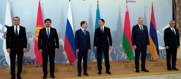 Совместное фотографирование глав делегаций Евразийского межправительственного совета (1 февраля 2019). Алма-Ата - Sputnik Армения