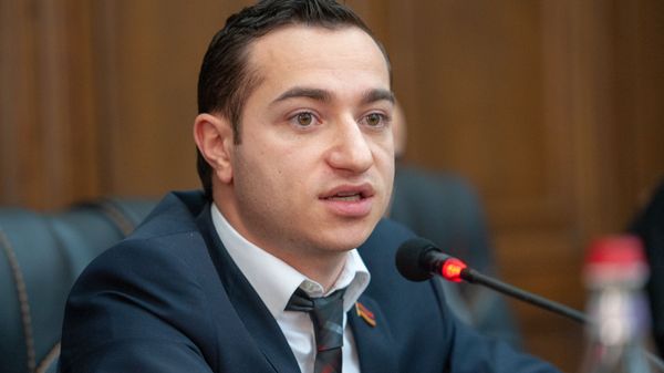 Мхитар Айрапетян - Sputnik Армения