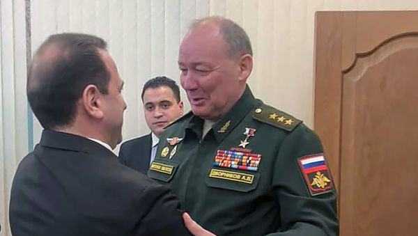 Встреча министра обороны Армении Давида Тонояна с командующим ЮВО, генерал-полковником Александром Дворниковым (9 февраля 2019). Москвa - Sputnik Армения