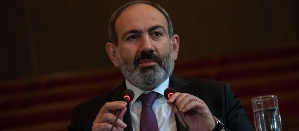 Премьер-министр Никол Пашинян на собрании председателей общин Армении (11 февраля 2019). Еревaн - Sputnik Արմենիա