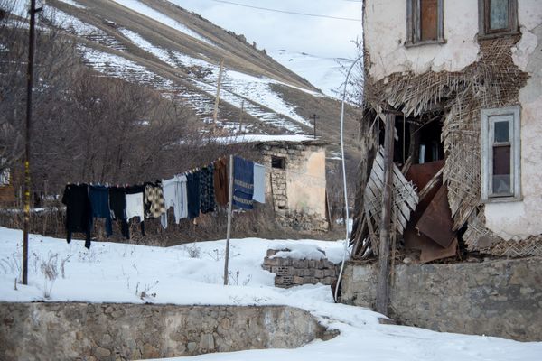 Если не будет хлеба… они угостят медом: чего мы не знали о самом маленьком городе Армении - Sputnik Армения