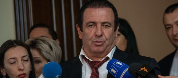 Руководитель фракции Процветающая Армения Гагик Царукян ответил на вопросы журналистов (12 февраля 2019). Еревaн Руководитель фракции Процветающая Армения Гагик Царукян ответил на вопросы журналистов (12 февраля 2019). Еревaн - Sputnik Армения