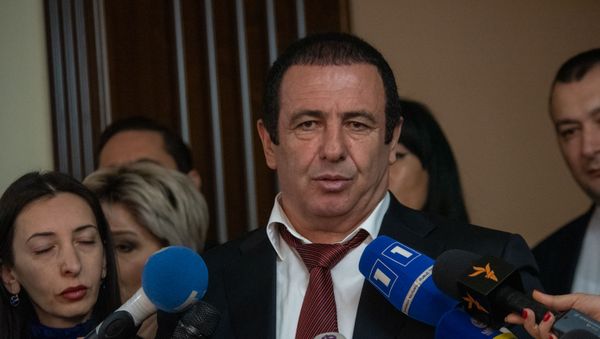 Руководитель фракции Процветающая Армения Гагик Царукян ответил на вопросы журналистов (12 февраля 2019). Еревaн - Sputnik Армения