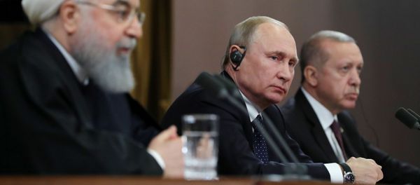 Президенты России, Турции и Ирана Владимир Путин, Реджеп Эрдоган и Хасан Рухани во время трёхсторонней встречи глав государств – гарантов астанинского процесса содействия сирийскому урегулированию (14 февраля 2019). Сочи Президенты России, Турции и Ирана Владимир Путин, Реджеп Эрдоган и Хасан Рухани во время трёхсторонней встречи глав государств – гарантов астанинского процесса содействия сирийскому урегулированию (14 февраля 2019). Сочи - Sputnik Армения