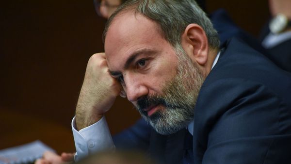 Премьер-министр Никол Пашинян на внеочередном заседании парламента Армении (14 февраля 2019). Еревaн - Sputnik Армения