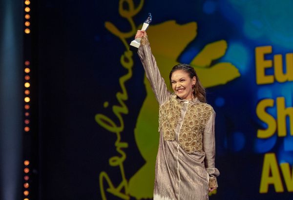 Актриса Эмма Дрогунова, награжденная призом Shooting Stars Award за роль в фильме The Tobacconist в рамках 69-го Берлинского кинофестиваля Берлинале - 2019 (11 февраля 2019). Берлин - Sputnik Армения