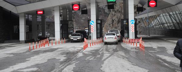 Автомобильный пункт пропуска Верхний Ларс Автомобильный пункт пропуска Верхний Ларс - Sputnik Армения