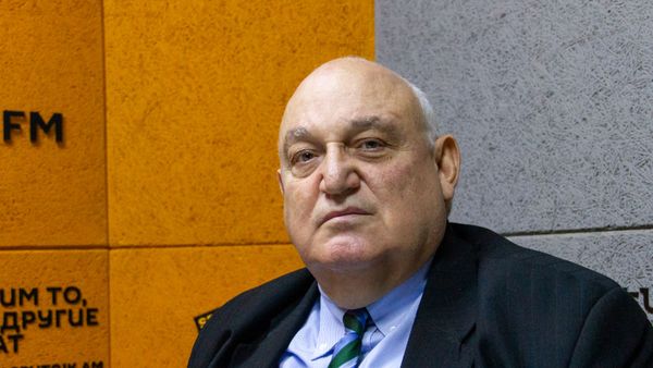 Ректор ЕГУ Арам Симонян - Sputnik Արմենիա