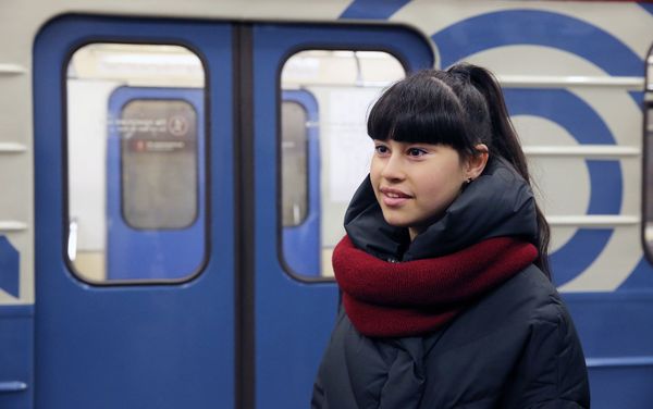 Участники Ты супер! устроили флешмоб в московском метро (22 февраля 2019). Москвa - Sputnik Армения