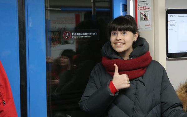 Участники Ты супер! устроили флешмоб в московском метро (22 февраля 2019). Москвa - Sputnik Армения