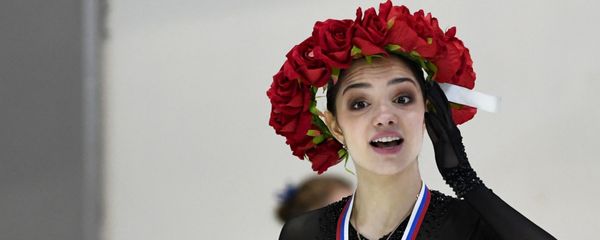 Завоевавшая золотую медаль Кубка России Евгения Медведева (22 февраля 2019). Нижний Новгород - Sputnik Армения