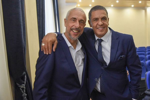 Французский актер Сами Насери с братом Биби в Ереване Французский актер Сами Насери с братом Биби в Ереване - Sputnik Армения