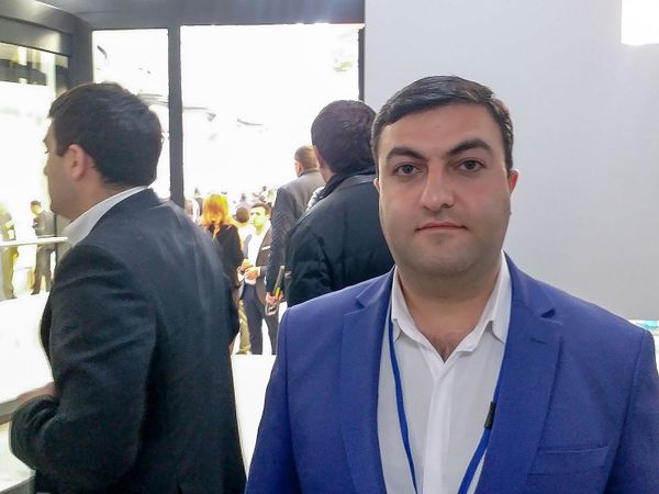 Увидеть и Арагац, и Арарат: в Армении хотят отстроить канатку на вершину известной горы Увидеть и Арагац, и Арарат: в Армении хотят отстроить канатку на вершину известной горы - Sputnik Армения