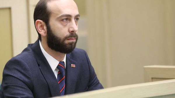 Спикер Национального Собрания Армении Арарат Мирзоян на заседании Софета Федерации России (27 февраля 2019). Москва - Sputnik Армения