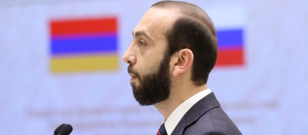 Выступление спикера НС Армении Арарата Мирзояна на заседании Совета Федерации России (27 февраля 2019). Москва Выступление спикера НС Армении Арарата Мирзояна на заседании Совета Федерации России (27 февраля 2019). Москва - Sputnik Армения