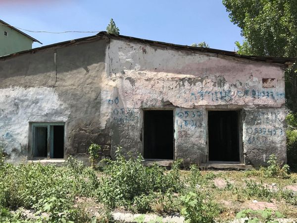 Армянское наследие в Турции уничтожается: разрушили дом Егише Чаренца в Карсе - Sputnik Армения