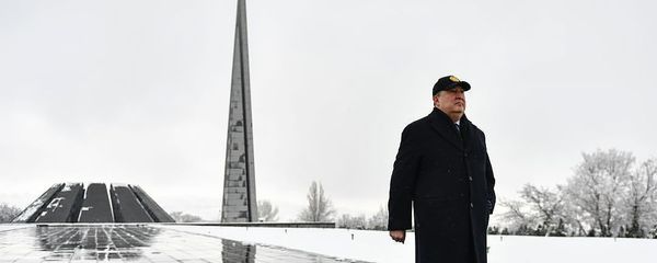 Президент Армен Саркисян посетил мемориальный комплекс Цицернакаберд (28 февраля 2019). Еревaн Президент Армен Саркисян посетил мемориальный комплекс Цицернакаберд (28 февраля 2019). Еревaн - Sputnik Արմենիա