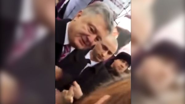 Порошенко ударил девушку - Sputnik Армения