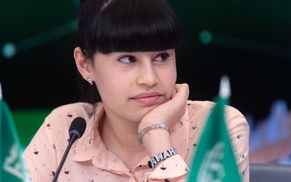 Победительница шоу Ты супер! Диана Анкудинова во время пресс-конференции проекта Ты супер! Суперсезон (4 марта 2019). Москвa - Sputnik Армения