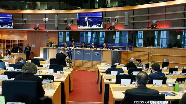 Выступление премьер-министра Армении Никола Пашиняна в Европейском парламенте (4 марта 2019). Брюссель - Sputnik Армения