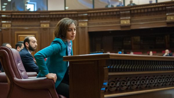 Вице-спикер НС Лена Назарян на пленарном заседании Парламента Армении (5 марта 2019). Еревaн - Sputnik Արմենիա