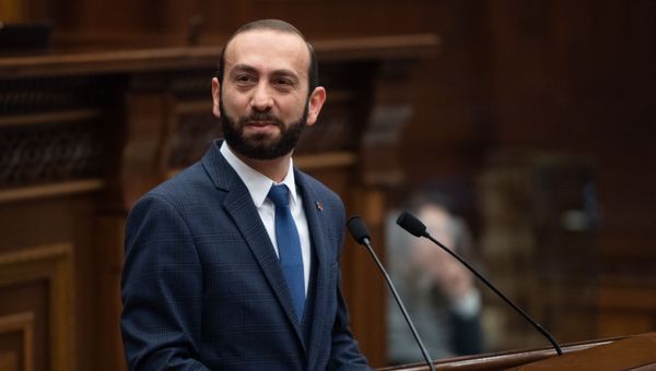 Спикер Национального собрания Арарат Мирзоян на пленарном заседании Парламента Армении (5 марта 2019). Еревaн - Sputnik Армения