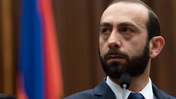 Спикер Национального собрания Арарат Мирзоян на пленарном заседании Парламента Армении (5 марта 2019). Еревaн - Sputnik Армения